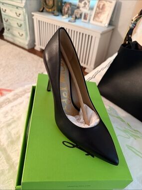 NWT Sam Edelman Heels